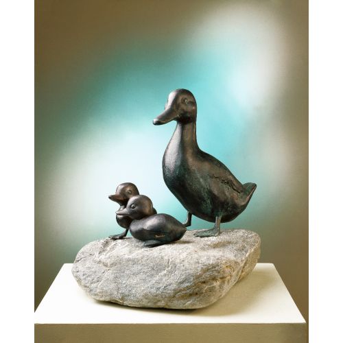 Gartenskulptur "Entenmutter"