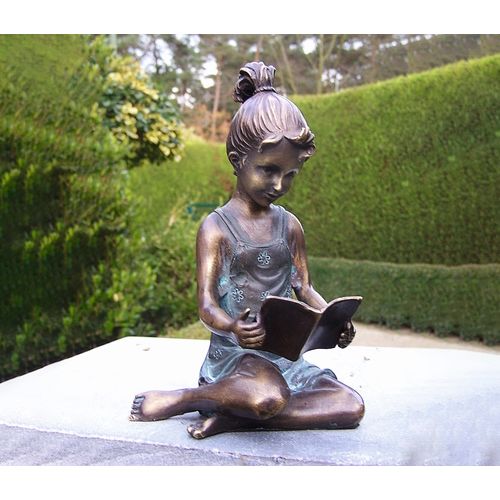 Gartenskulptur "Lesendes Mädchen", Bronze