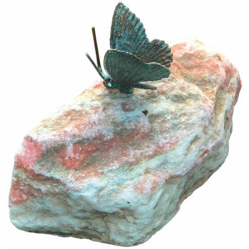 Gartenskulptur "Schmetterling, Flügel geschlossen", Bronze auf Stein