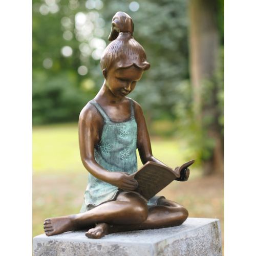  Rotguss-Bronze - Gartenskulptur, Lesendes Mädchen,